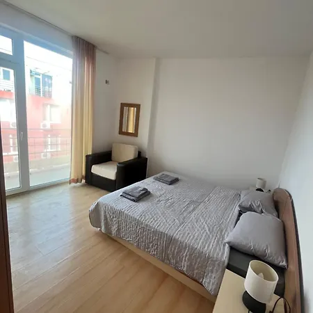 Sunny Day 5 Apartament *