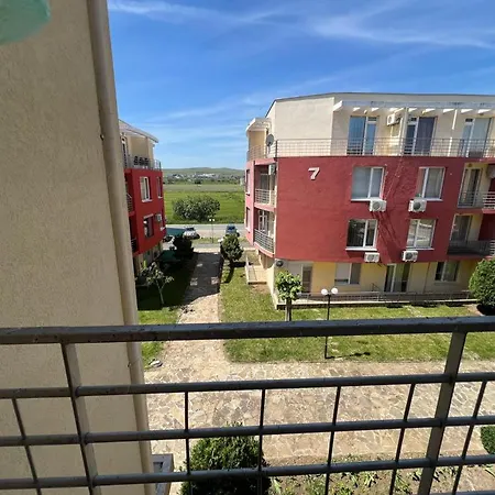 Sunny Day 5 Tŭnkovo